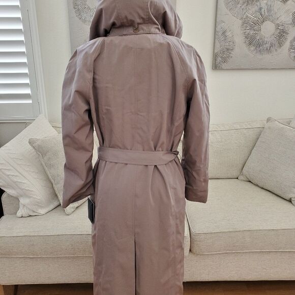 London Fog trench coat with detachable liner/hood - Picture 2 of 8